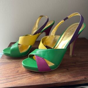 New still in box nine wear heels